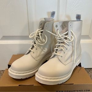 🤍 Dr. Martens pascal monos